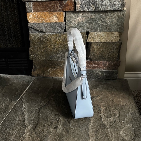 NWT Michael Kors Wilma Medium Leather Shoulder Bag - Picture 5 of 16